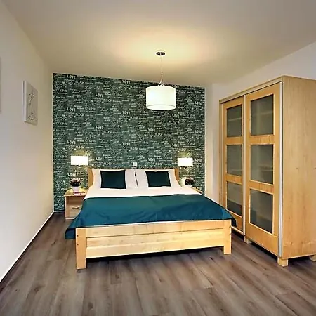 Andel Aparthotel 3*