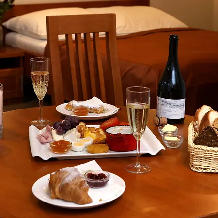 Anděl Aparthotel 3*