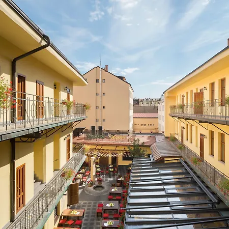 Anděl Aparthotel 3*