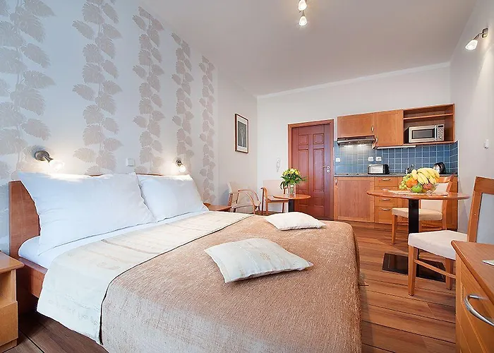 Andel Aparthotel 3*